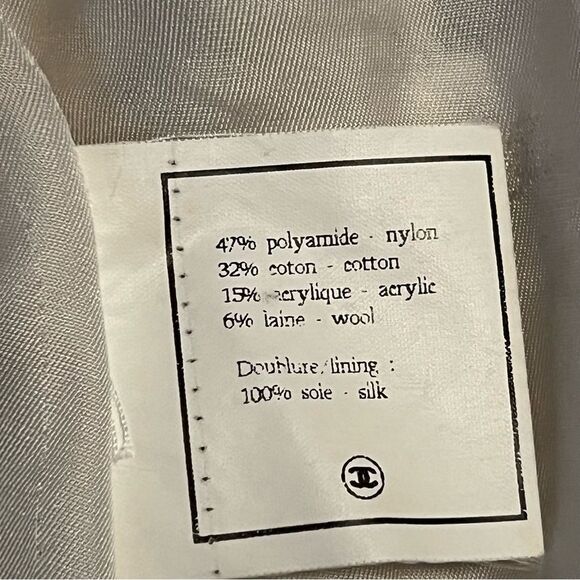 Chanel black and white Tweed 95 Cruise Karl Lagerfeld jacket Gold CC Buttons 40 - Picture 14 of 15